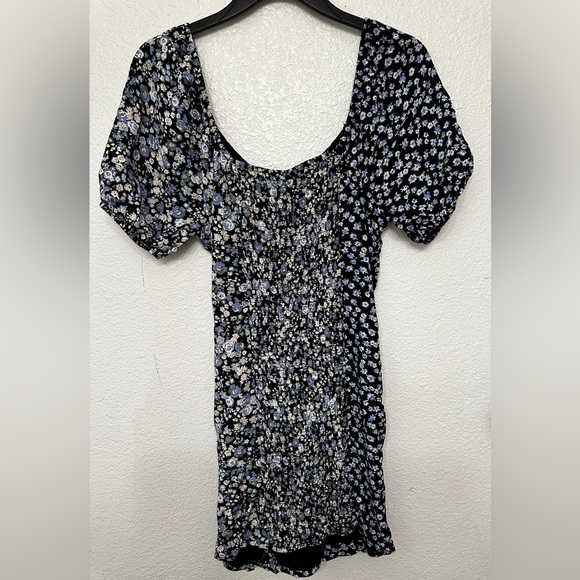 Floral Ruffle Dress - Picture 6 of 8